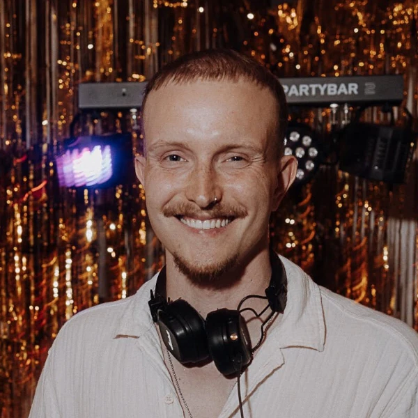 DJ Adrian DJ Adrian